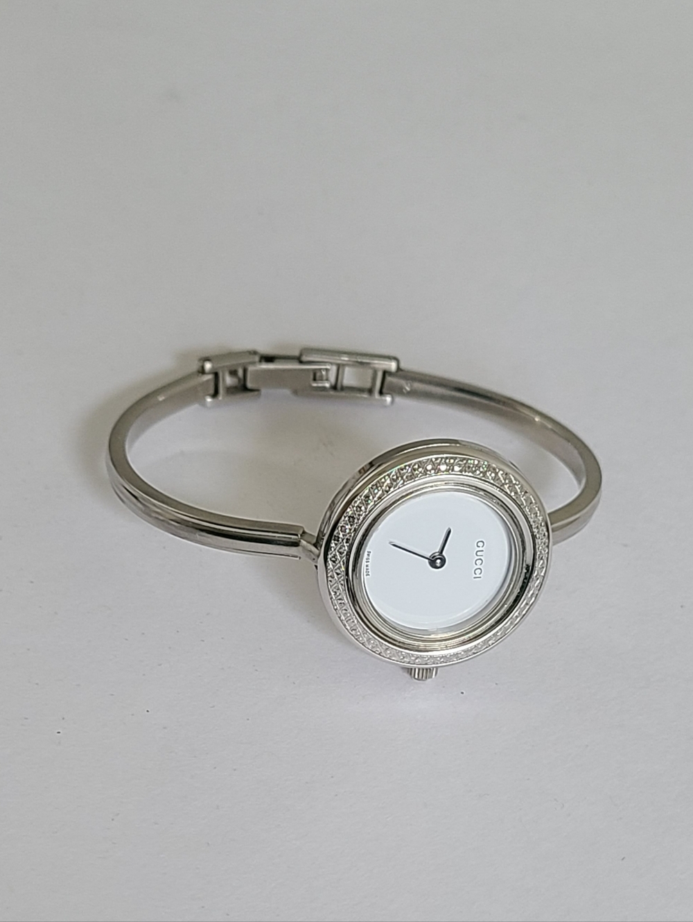 GUCCI 11 12.2L Silver Luxury Round Interchangeable Sparkle Bezel Quartz Watch - Picture 5 of 16